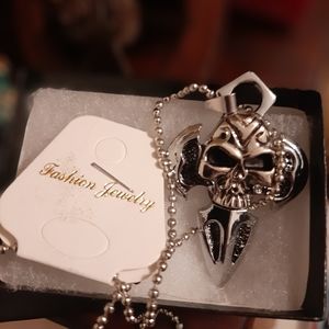 Skull necklace